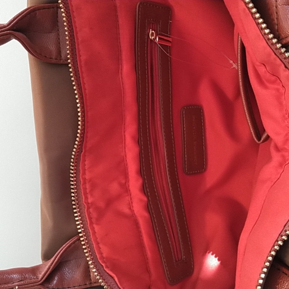 Adrienne Vittadini Quilted Duffle New with tags. - Picture 8 of 14